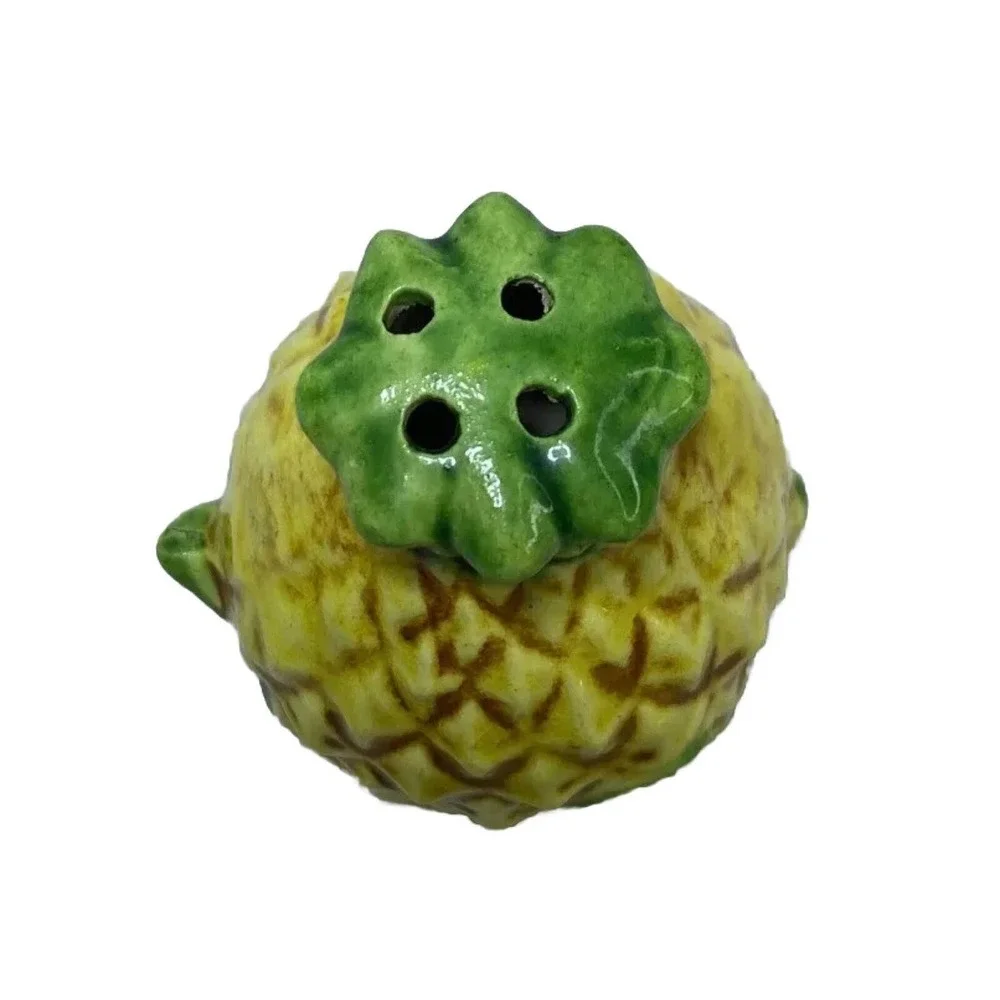VTG Mini Pineapple Salt /Pepper Shaker Set Japan Hawaii Yellow With Green Leaves